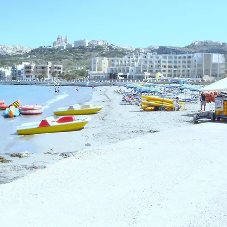 Lejlighed Close To Beaches, Luxe Fully Equipped, Cosy Comfort Sunlit Balconies