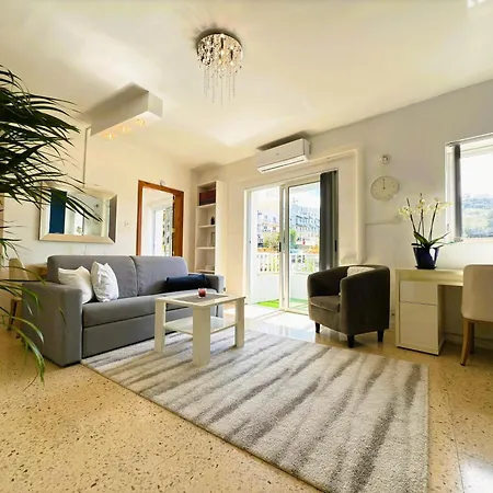 Apartment Close To Unique Luxury Apartment-3 Balconies Country Views Is-Sellum