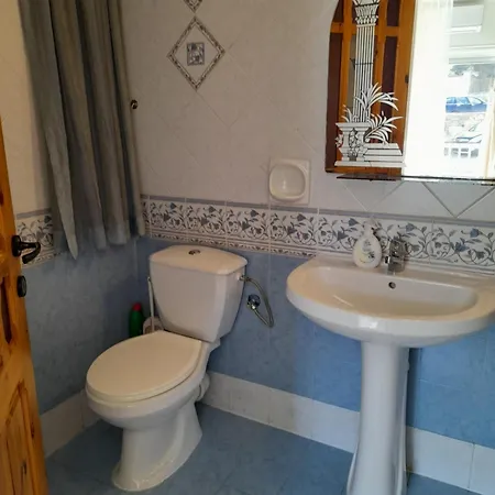 Close To Unique Luxury Apartment-3 Balconies Country Views * Is-Sellum