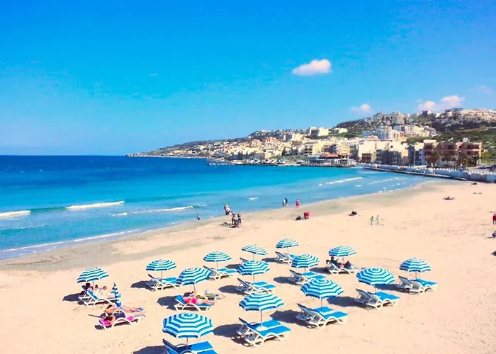 Apartament Close To Beaches, Luxe Fully Equipped, Cosy Comfort Sunlit Balconies *